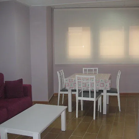 Iberflat Avenida Almazora 12 * Castellón de la Plana